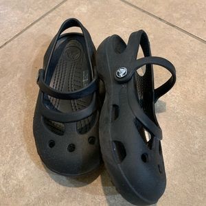 CROCS Shoes - Black little girls CROCS sandals size 9 like new CROCS Shoes - Black little girls CROCS sandals size 9 like new